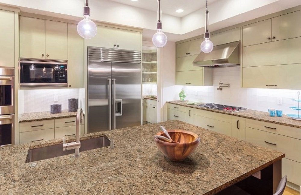 đá granit vàng venetian mới