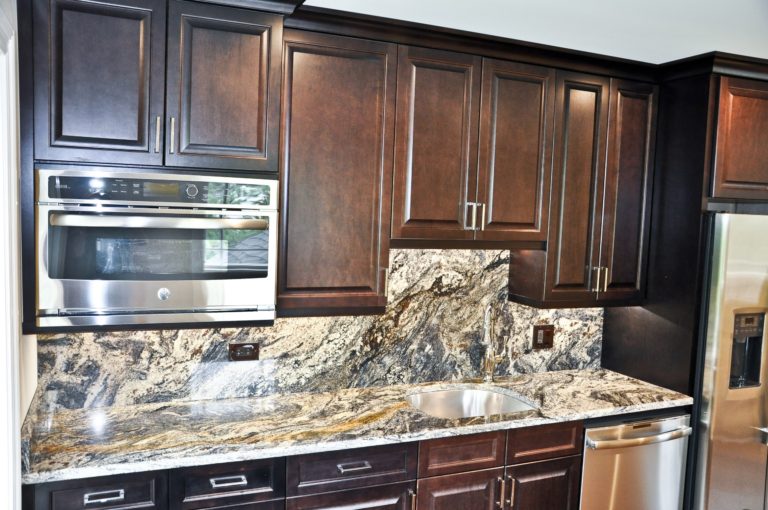 kitchen-countertop-in-northfield-il-granite-selection-img_d6810c8b05ba701b_14-6094-1-1eada8f-min