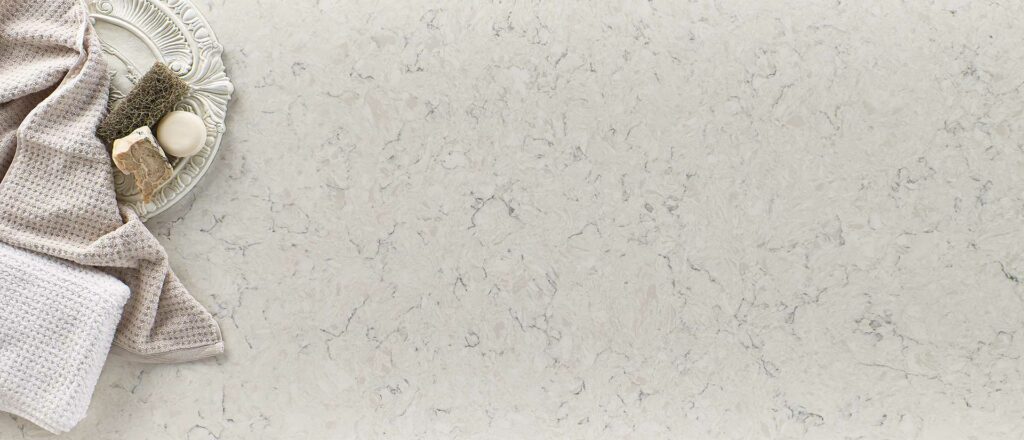 carrara-mist-quartz-vignette