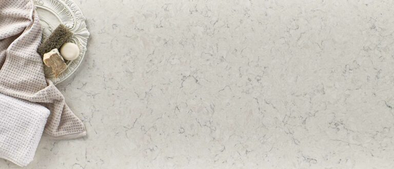 carrara-mist-quartz-vignette