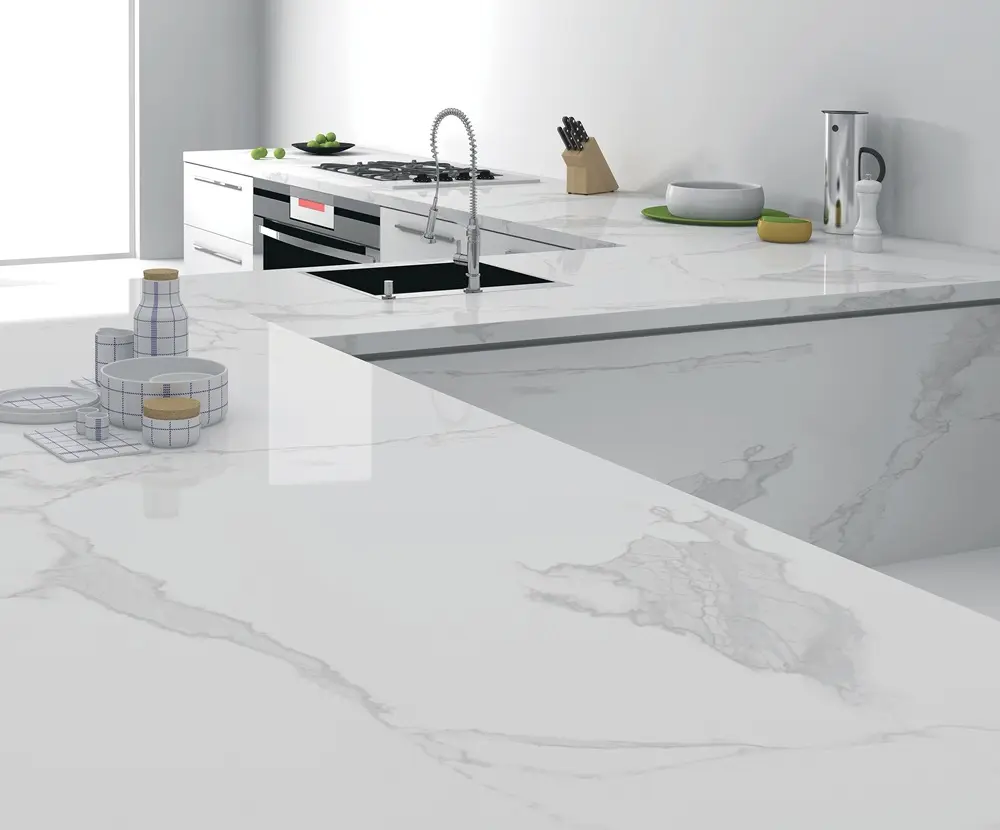 HONED OR POLISHED QUARTZ