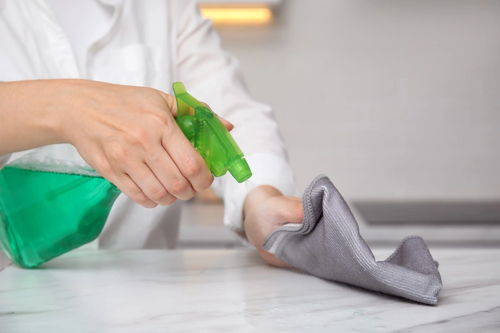 How to Remove Stains from Quartz Countertops