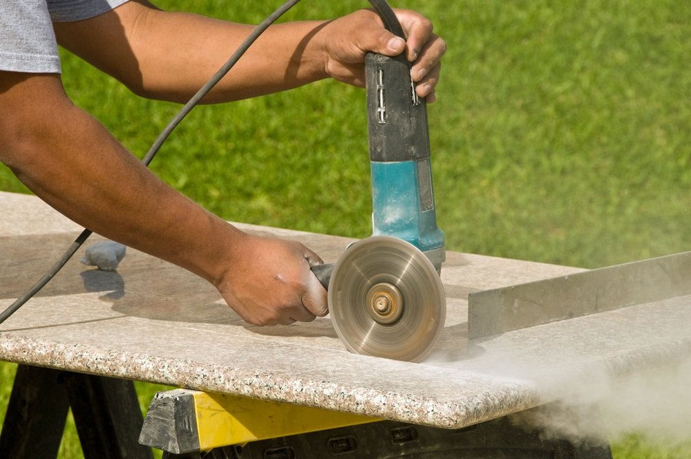 How to cut granite countertops