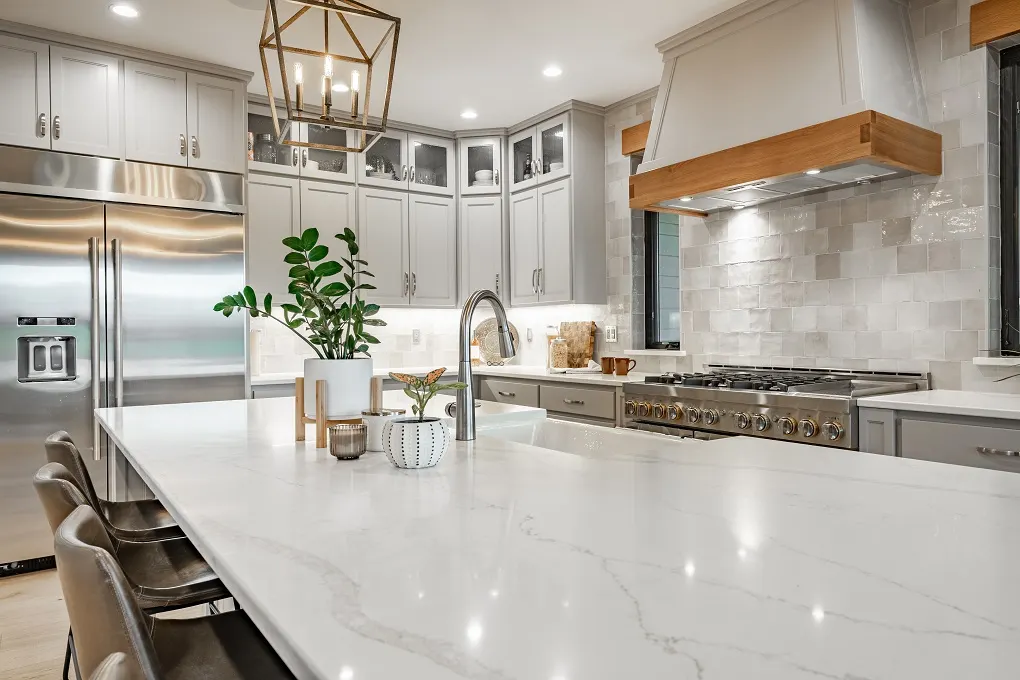 Quartz Countertop Basics: Strengths & Risks