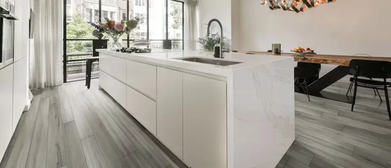 calacatta-izaro-quartz-roomscene-d