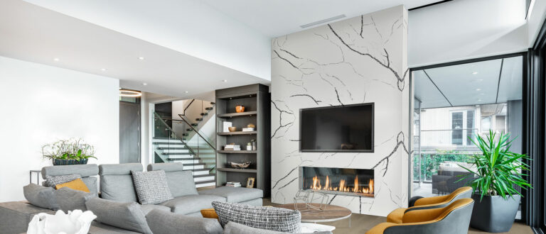 calacatta-laza-night-quartz-e